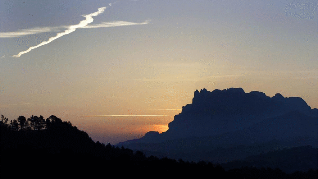 atardecer en la montaña